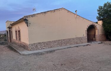 SE VENDE CAMPO A 3,5 KMS POR CRT JUMILLA