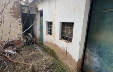 SE VENDE CASA CON COCHERA C/ SAN FELIPE