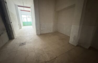 SE VENDE COCHERA A 2 CALLES EN C/CAMINO REAL