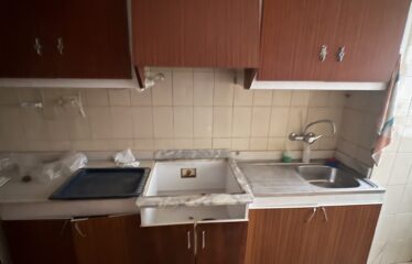 SE VENDE CASA CON 2 VIVIENDAS BAJO CON COCHERA Y PISO C/ CORREDERA