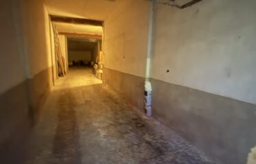 SE VENDE NAVE CON TERRENO POR C/ SAN FERNANDO