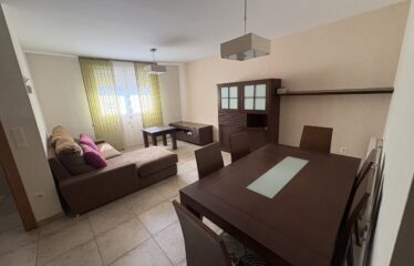 SE VENDE CASA DUPLEX CENTRO SALUD HERRATILLAS