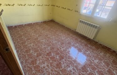 SE VENDE SEGUNDO PISO POR C/ SAN FERNANDO