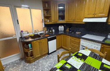 SE VENDE SEGUNDO PISO ZONA MERCADO AYUNTAMIENTO