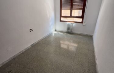 SE VENDE PISO CON ASCENSOR CENTRICO CON ASCENSOR POR LA CARMINA