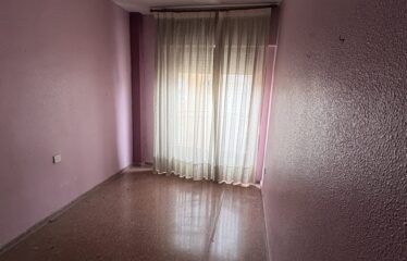 SE VENDE PISO CON ASCENSOR ZONA MERCADONA