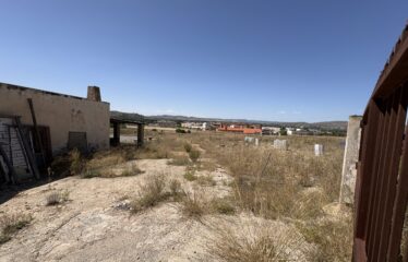 SE VENDE TERRENO ZONA FELIPE XI CON CIRCUNVALACION