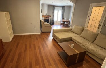 SE VENDE TERCER PISO POR C/ COLON