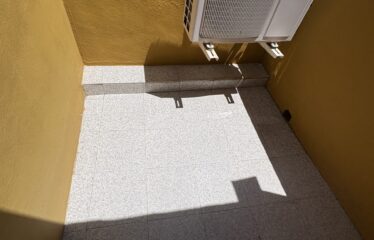 SE VENDE O ALQUILA LOCAL POR C/ MAESTRO MORA