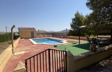 SE VENDE CAMPO EN CRT FUENTEALAMO KM 2