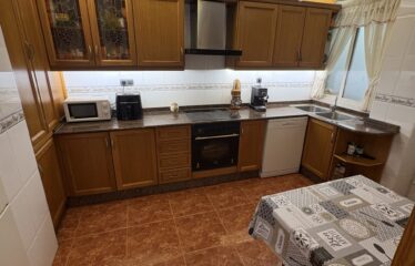 SE VENDE PISO CON ASCENSOR Y GARAJE ZONA MERCADONA