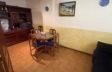 SE VENDE CASA CENTRICA POR DRUNI