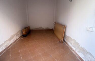 SE VENDE COCHERA POR C/ SAN LUIS