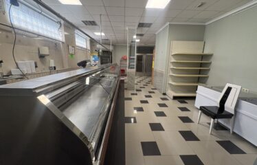 SE VENDE O ALQUILA LOCAL AV DE LA PAZ