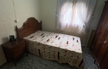 SE VENDE PLANTA BAJA ZONA UVEN
