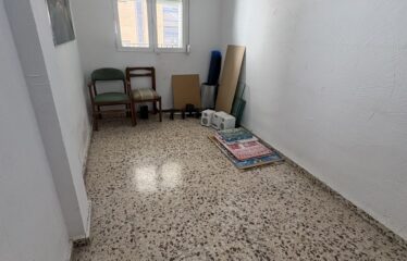 SE VENDE PISO CON ASCENSOR POR HERNAN CORTES
